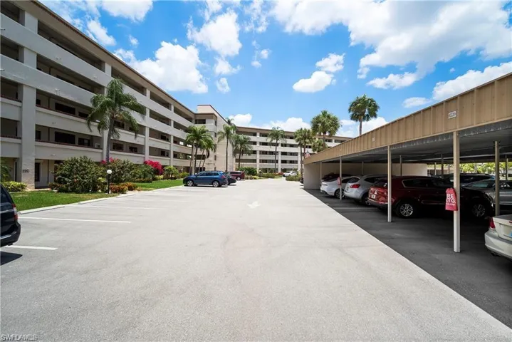 7430 Lake Breeze Dr 402, Fort Myers, Florida 33907
