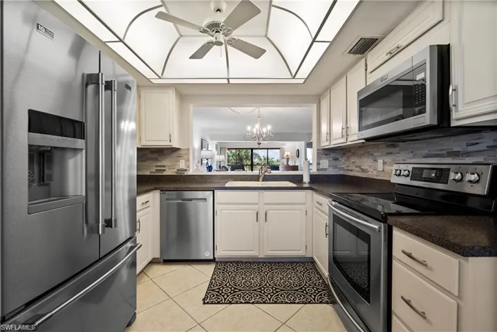 7430 Lake Breeze Dr 402, Fort Myers, Florida 33907