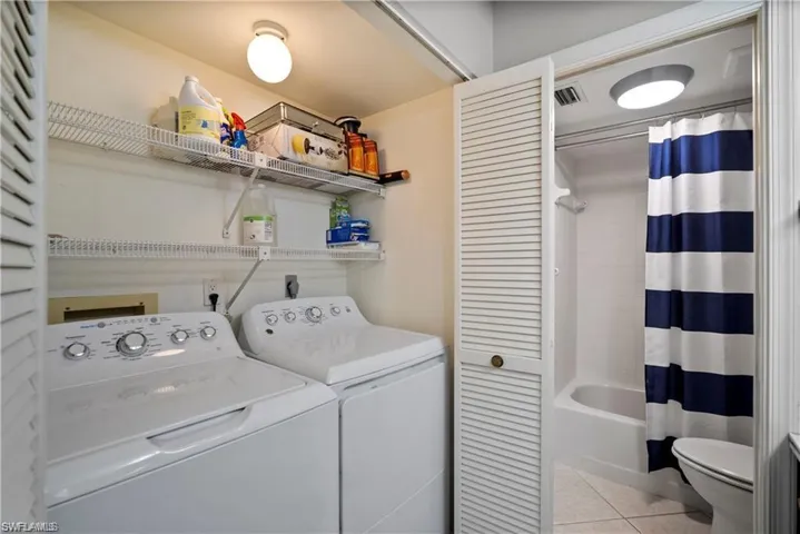 7430 Lake Breeze Dr 402, Fort Myers, Florida 33907