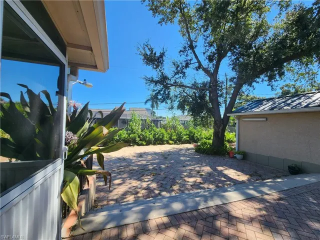 17165 Johnston Dr, Fort Myers, Florida 33967