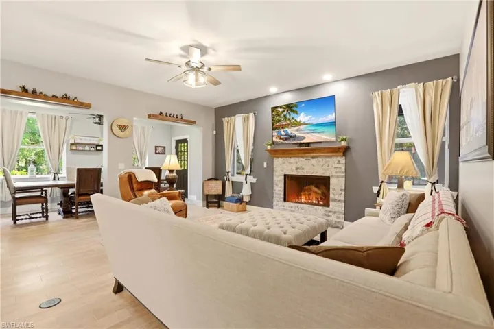 3081 Wakefield Ln, Alva, Florida 33920