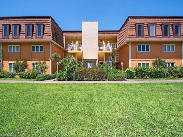 1840  Bald Eagle  DR, Naples, FL 34105