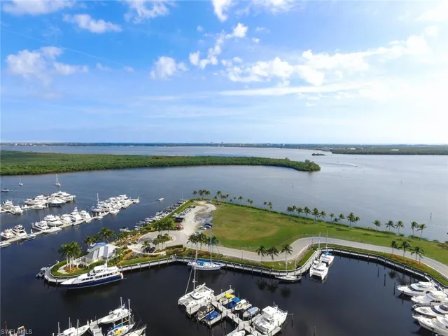 6061 Silver King Blvd # 201, Cape Coral Fl 33914
