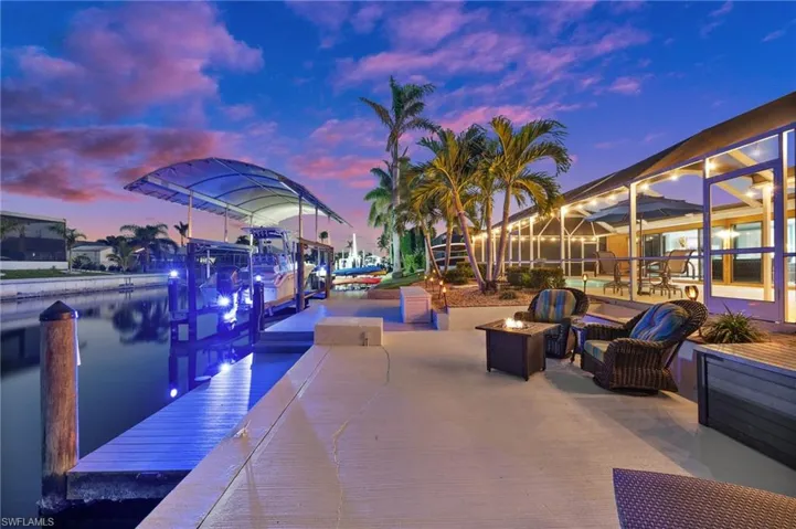 Enjoy the evening waterside
