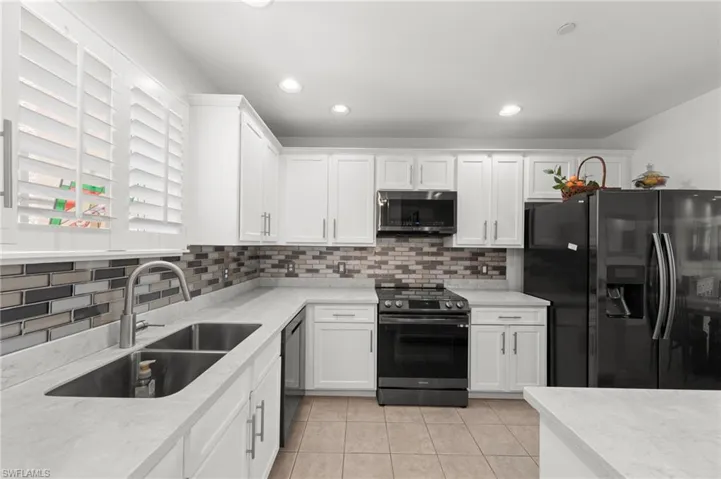 so much counter space