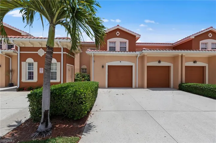 10013 Via Colomba Cir 103, Fort Myers, Florida 33966