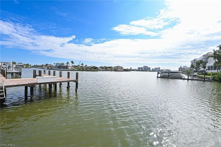 116 Bayview Ave, Naples, Florida 34108