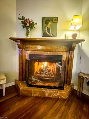 Gorgeous_wood_burning_fireplace