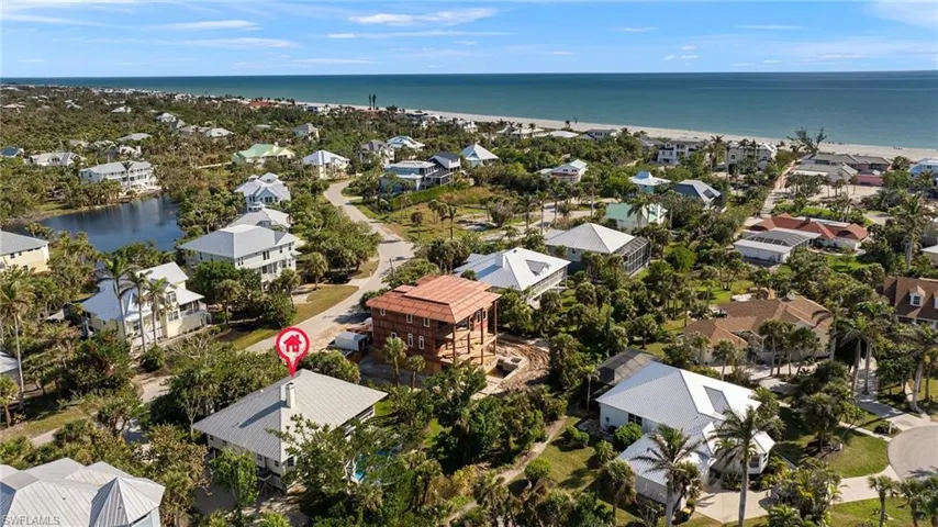 Located_close_to_the_beach