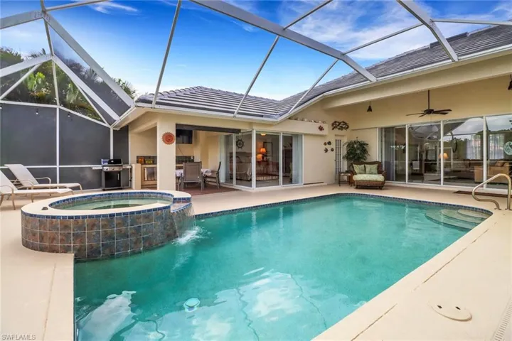 1099 Tivoli Dr, Naples, Florida 34104