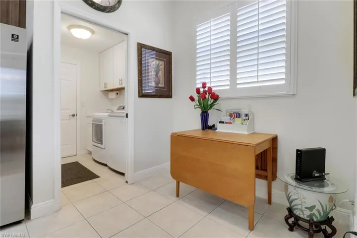 1099 Tivoli Dr, Naples, Florida 34104