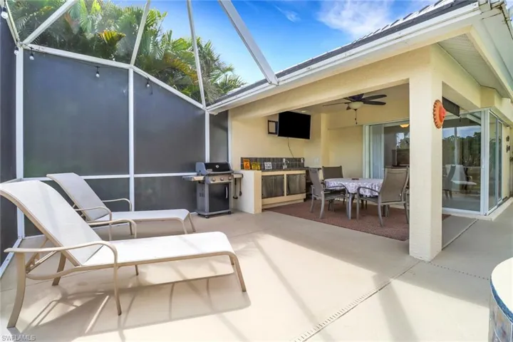 1099 Tivoli Dr, Naples, Florida 34104