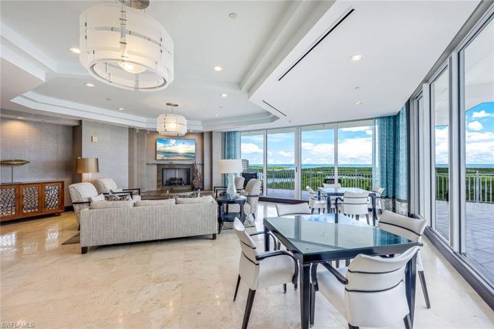 Aqua Sky Deck Lounge