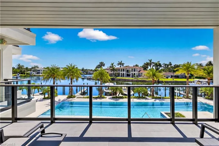 1820 Gulf Shore Blvd N # 202, Naples, Florida 34102