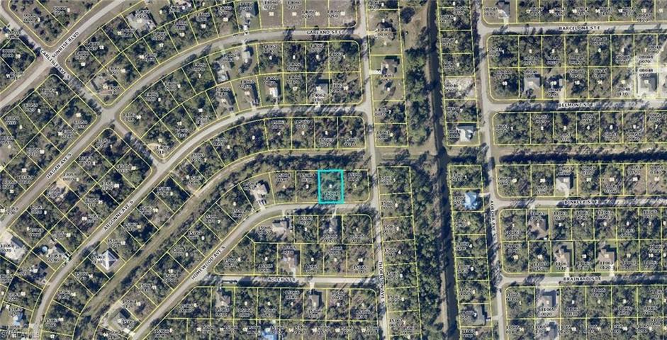 202 Homewood AVE S, LEHIGH ACRES FL 33974
