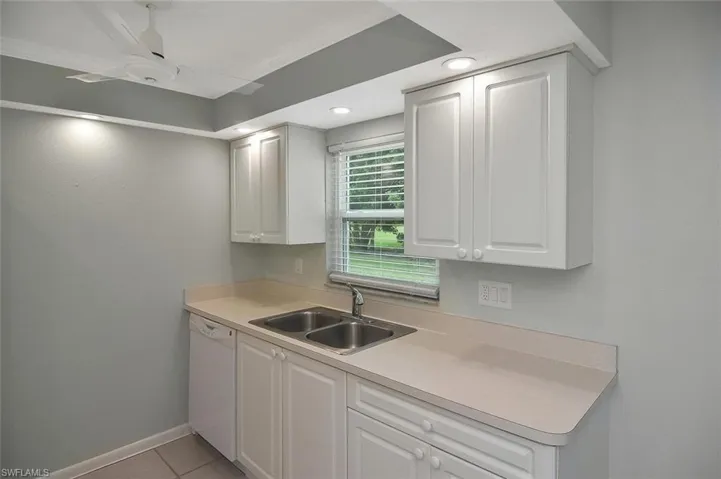 1502 Edgewater Cir # 6b, Fort Myers Fl 33919