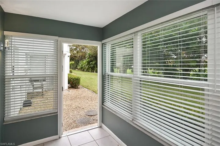 1502 Edgewater Cir # 6b, Fort Myers Fl 33919