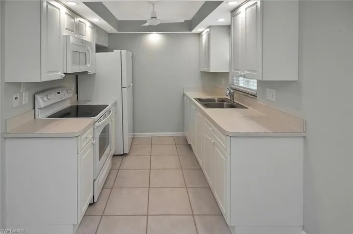 1502 Edgewater Cir # 6b, Fort Myers Fl 33919