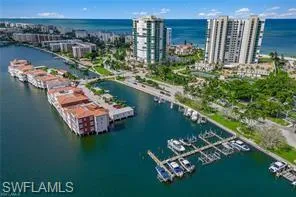 4551 Gulf Shore Blvd N # 605, Naples, Florida 34103