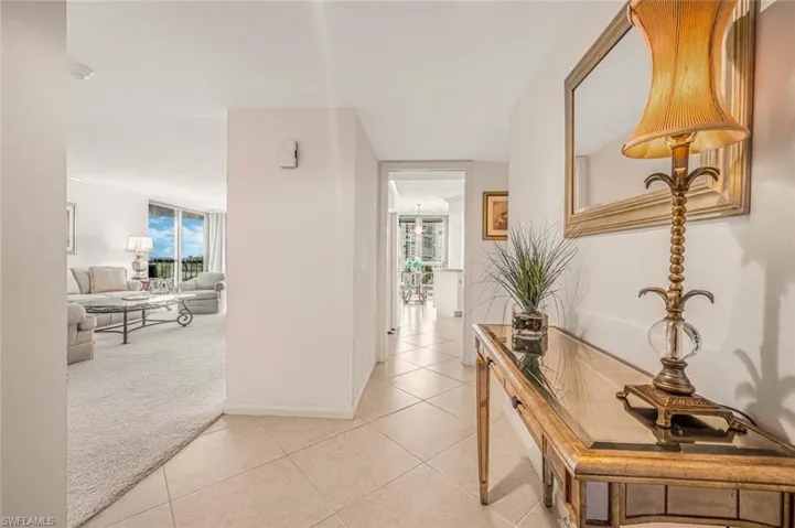 4551 Gulf Shore Blvd N # 605, Naples, Florida 34103