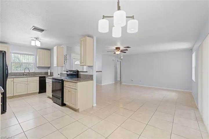 114  Idaho  RD, Lehigh Acres, FL 33936