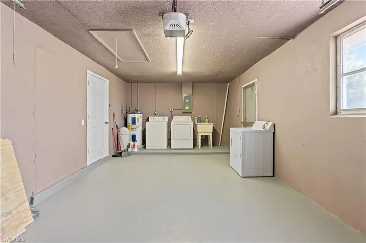 114  Idaho  RD, Lehigh Acres, FL 33936