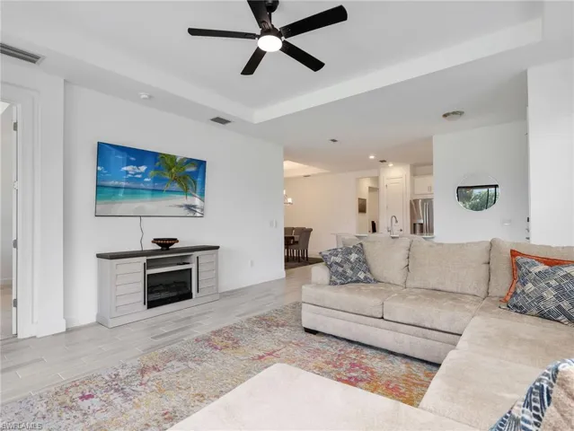 15558 Vittorio St, Naples, Florida 34114