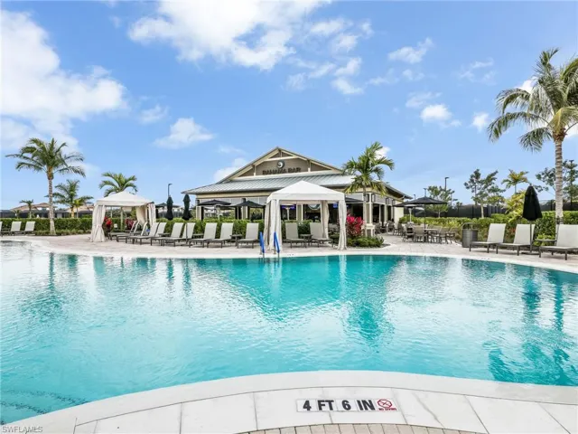 15558 Vittorio St, Naples, Florida 34114