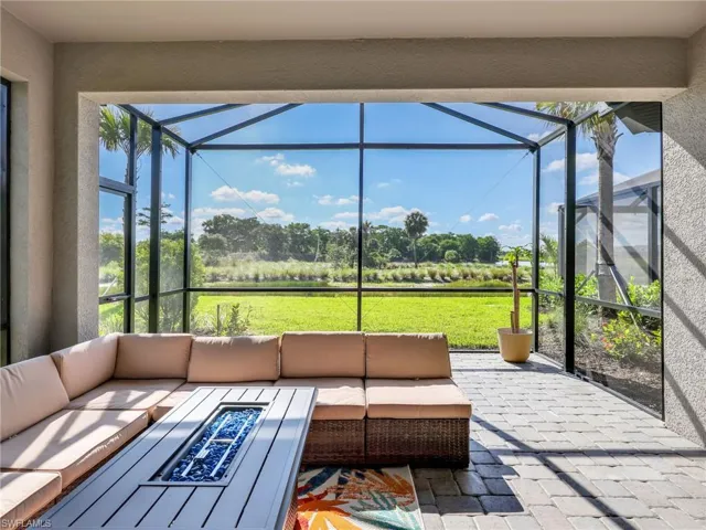 15558 Vittorio St, Naples, Florida 34114