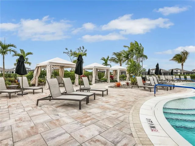15558 Vittorio St, Naples, Florida 34114