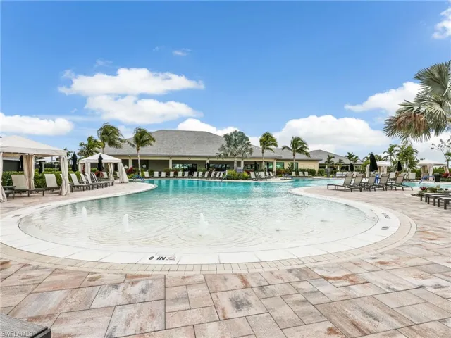 15558 Vittorio St, Naples, Florida 34114