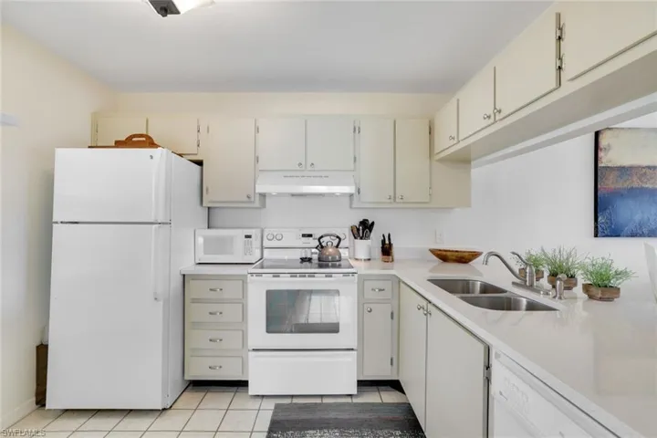 Kitchen  with quartz countertops