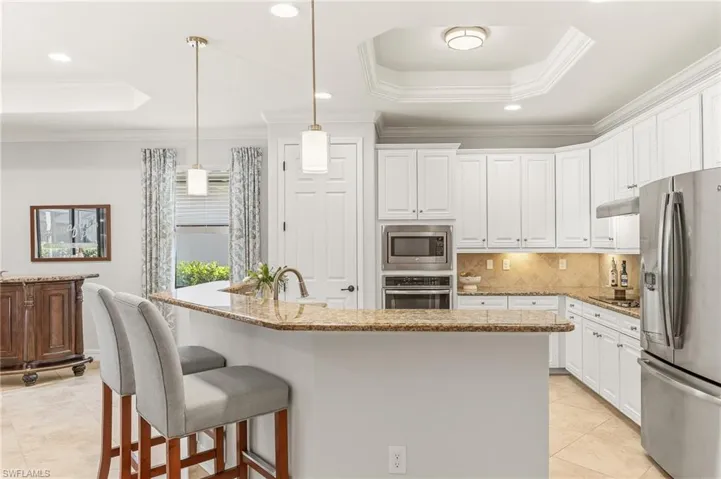 Wrap-a-round island, new pendant lighting