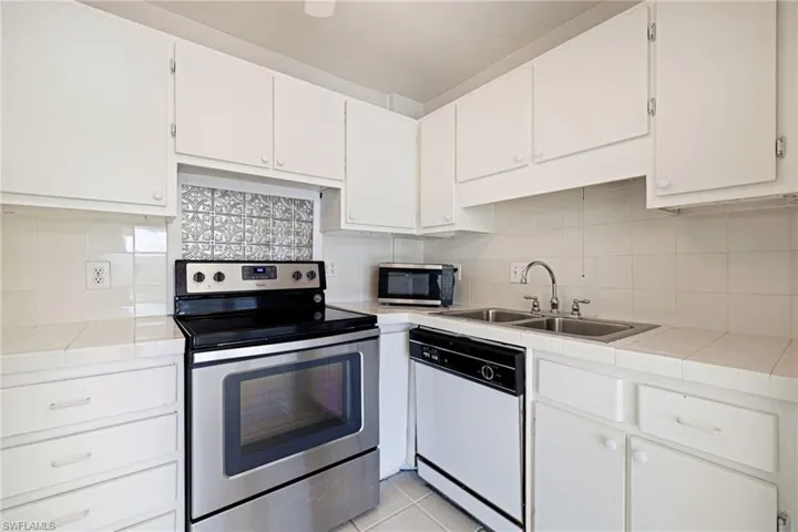 2350 W 1st St 205, Fort Myers, Florida 33901