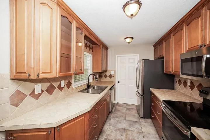 8277 Chesebro Ave, North Port, Florida 34287