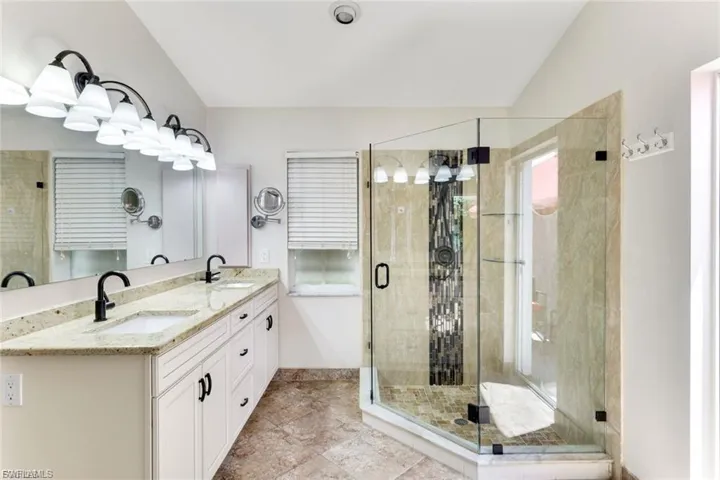 2013 Everest Pkwy, Cape Coral, Florida 33904