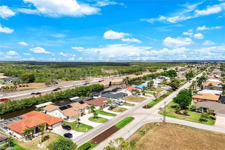 2013 Everest Pkwy, Cape Coral, Florida 33904