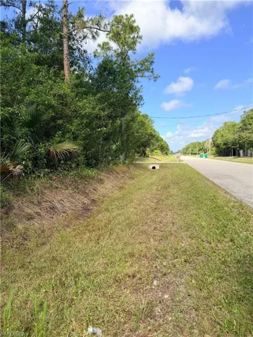2830 Ne 70th Ave, Naples, Florida 34120