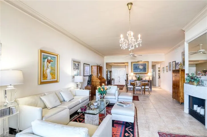 6825 Grenadier Blvd Ph1, Naples, Florida 34108