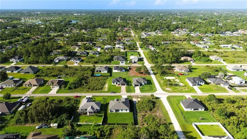 2516 24th St W, Lehigh Acres, Florida 33971