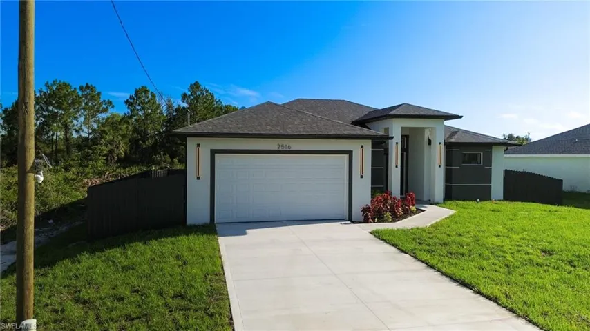 2516 24th St W, Lehigh Acres, Florida 33971