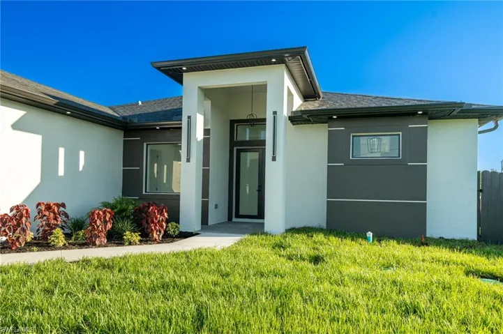 2516 24th St W, Lehigh Acres, Florida 33971