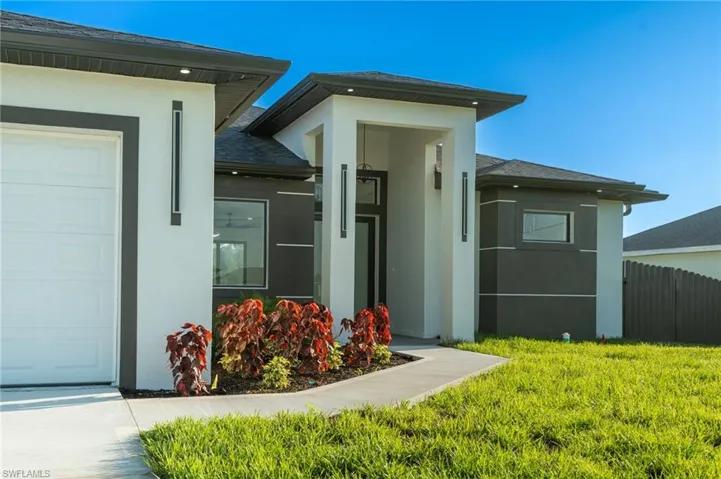 2516 24th St W, Lehigh Acres, Florida 33971
