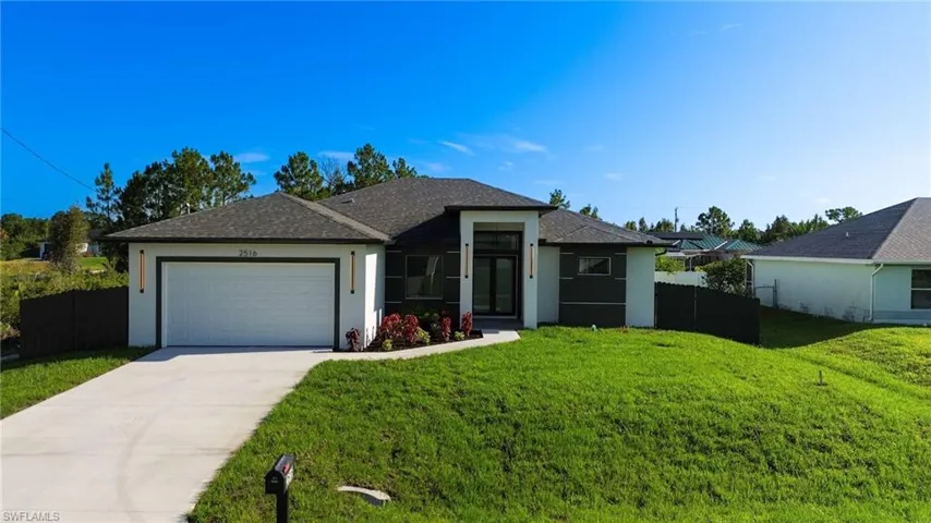 2516 24th St W, Lehigh Acres, Florida 33971