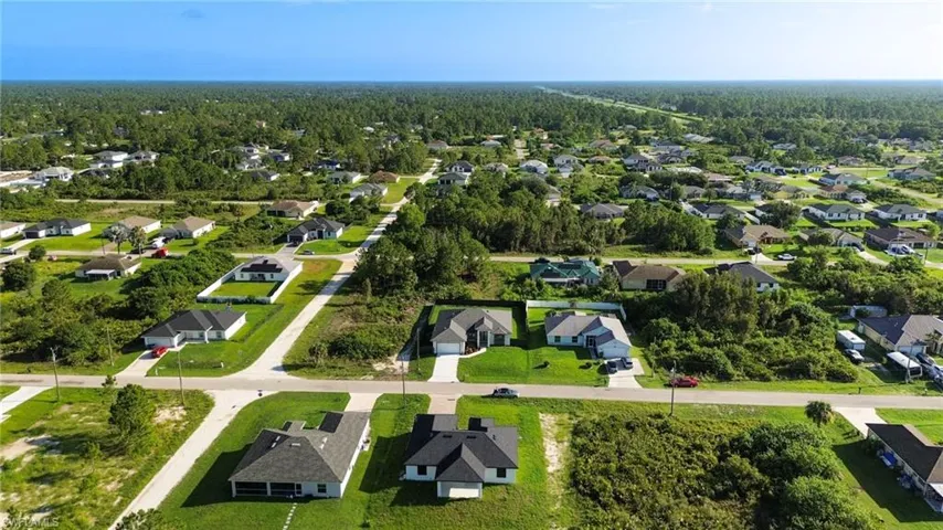 2516 24th St W, Lehigh Acres, Florida 33971