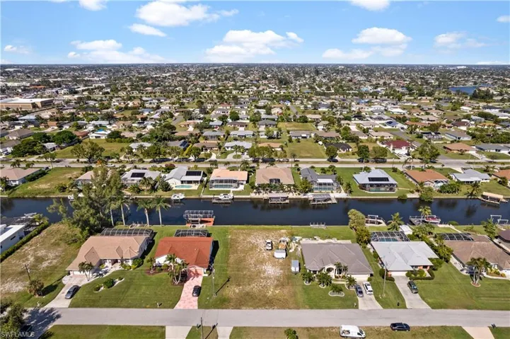 229 Se 28th Ter, Cape Coral, Florida 33904