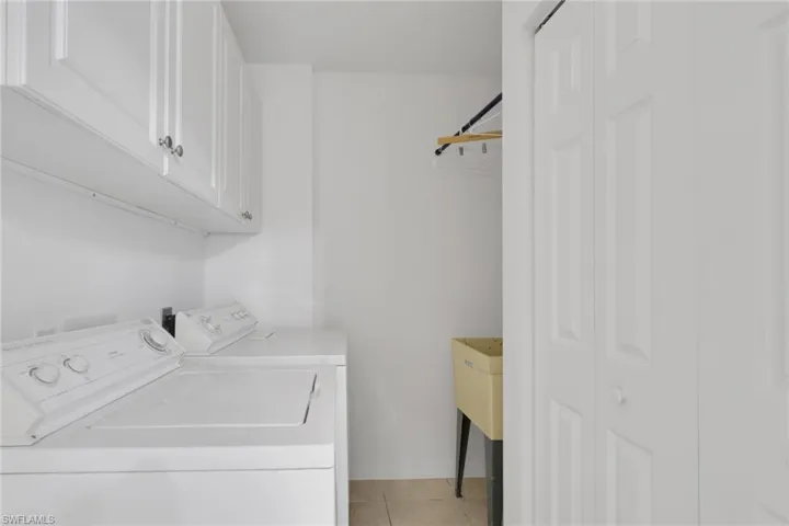 11837  Bayport  LN, Fort Myers, FL 33908