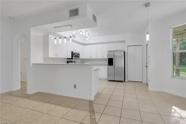 11837  Bayport  LN, Fort Myers, FL 33908