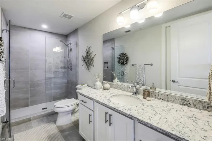 164  Indies E DR, Naples, FL 34114