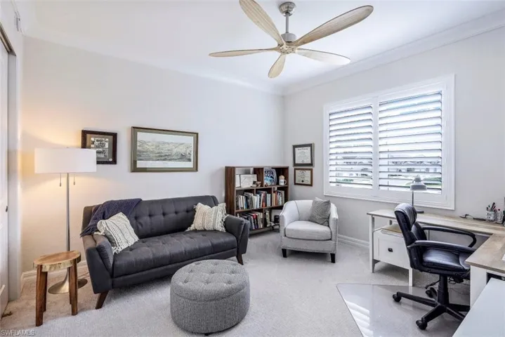 164  Indies E DR, Naples, FL 34114